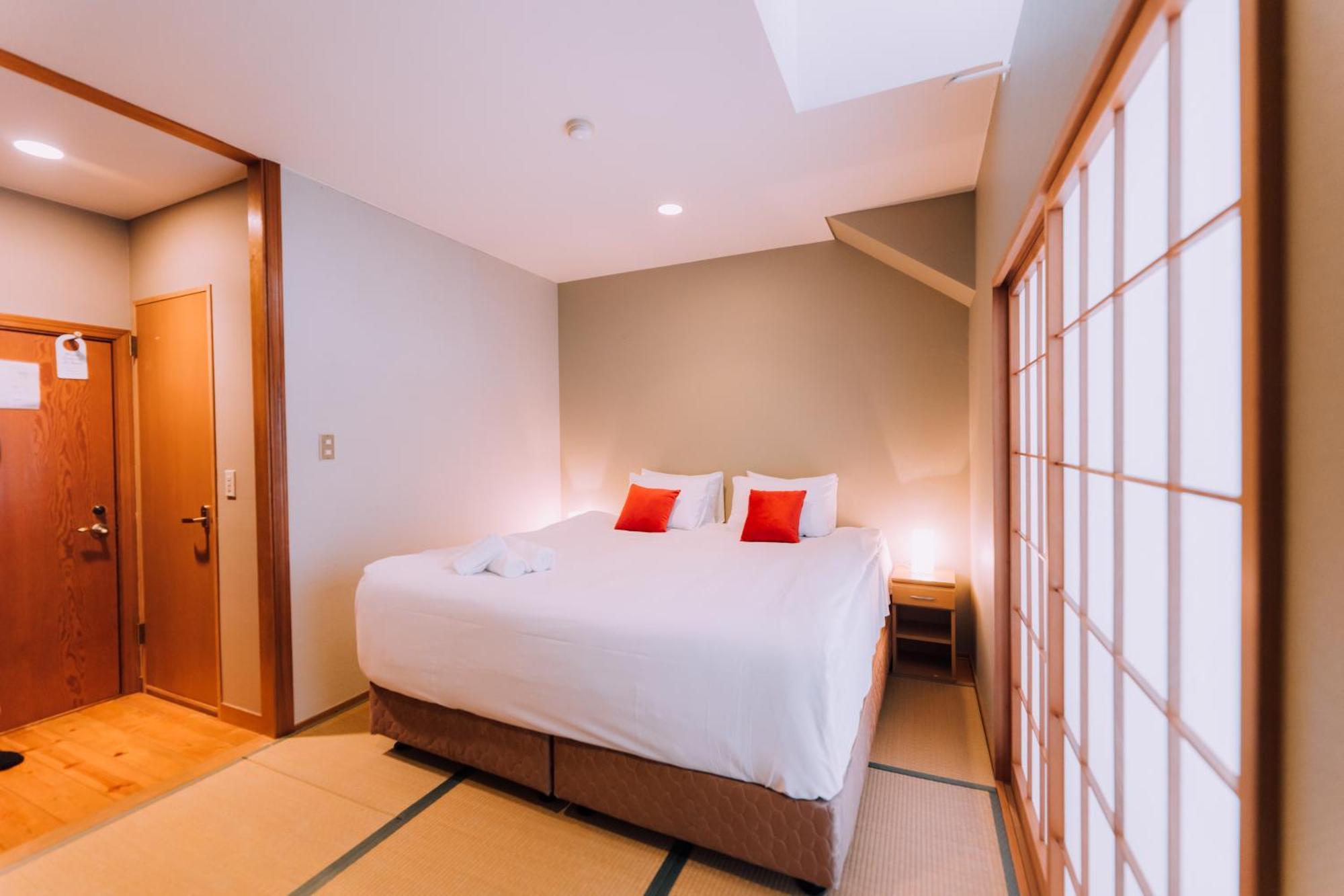 Double Black Hotel Hakuba Exteriör bild